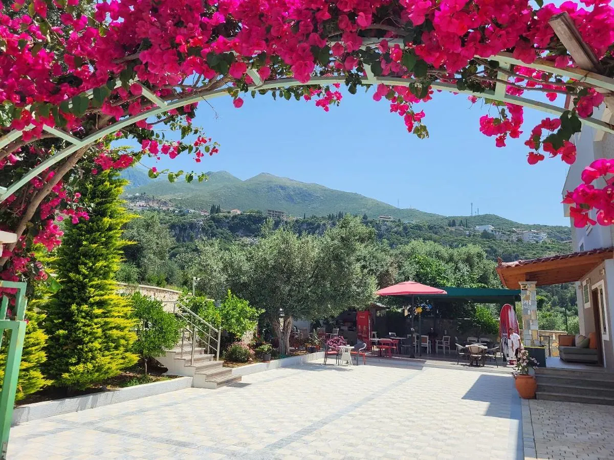 Augustus Hotel Dhermi 3*,