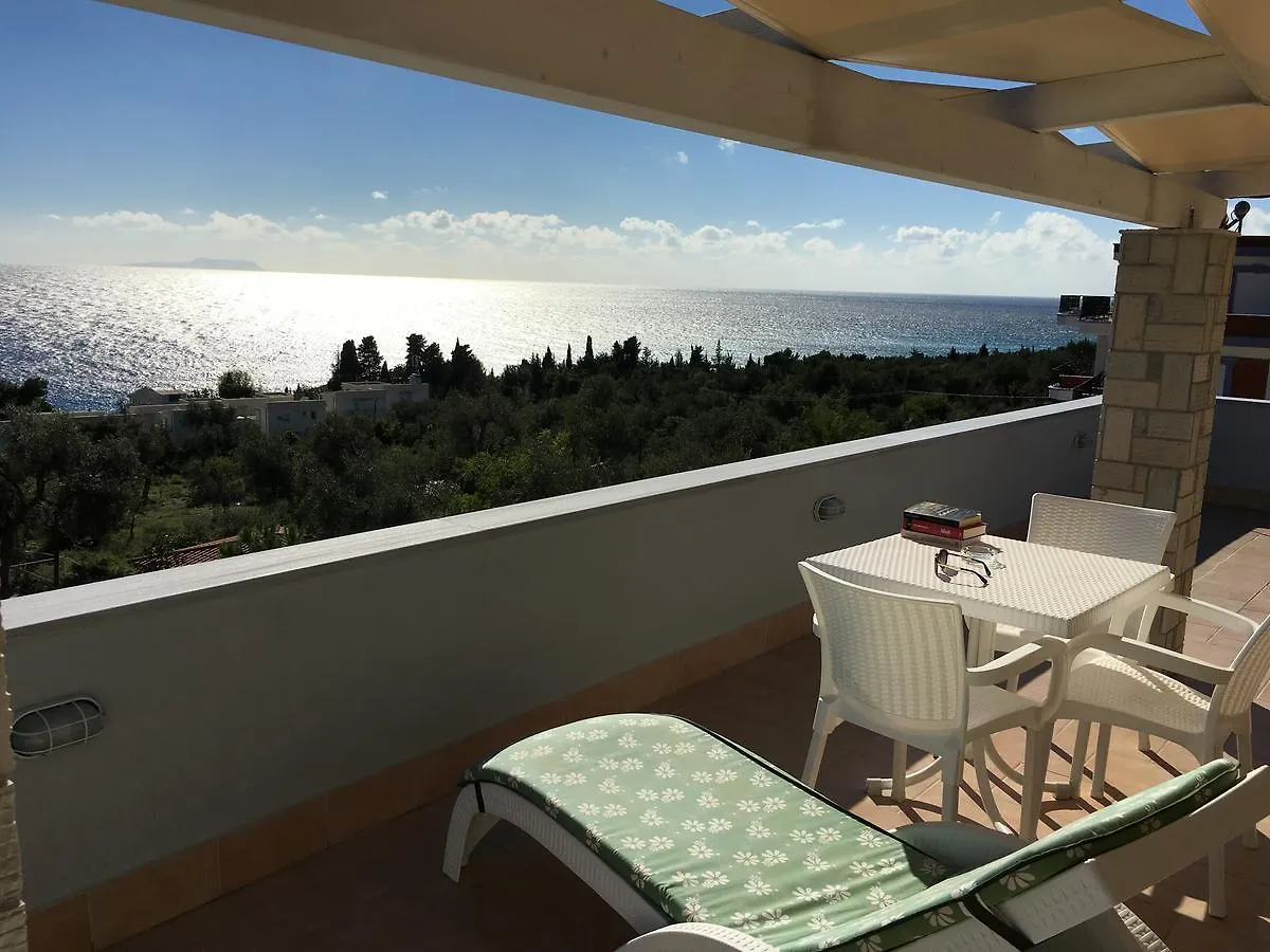 Augustus Hotel Dhermi