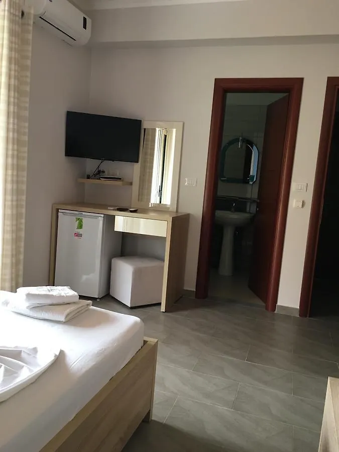 Augustus Hotel Dhermi