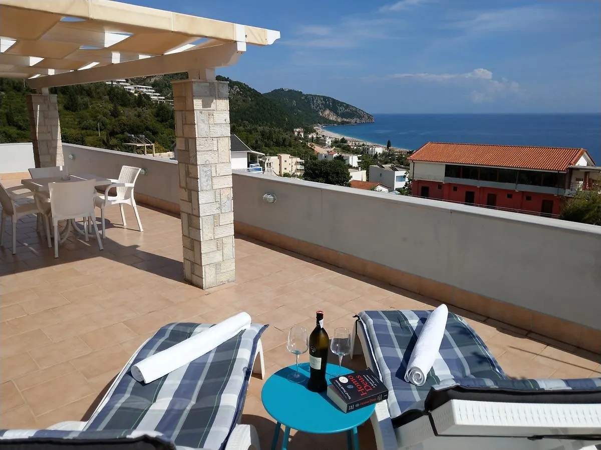 Augustus Hotel Dhërmi 3*,